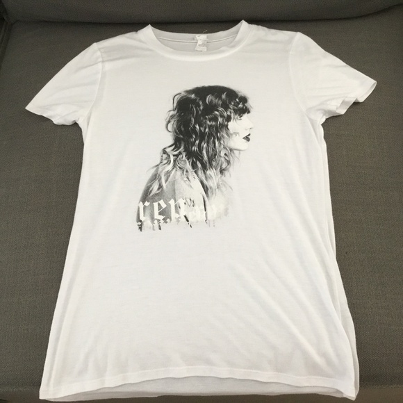 Taylor Swift tshirt - Picture 1 of 1